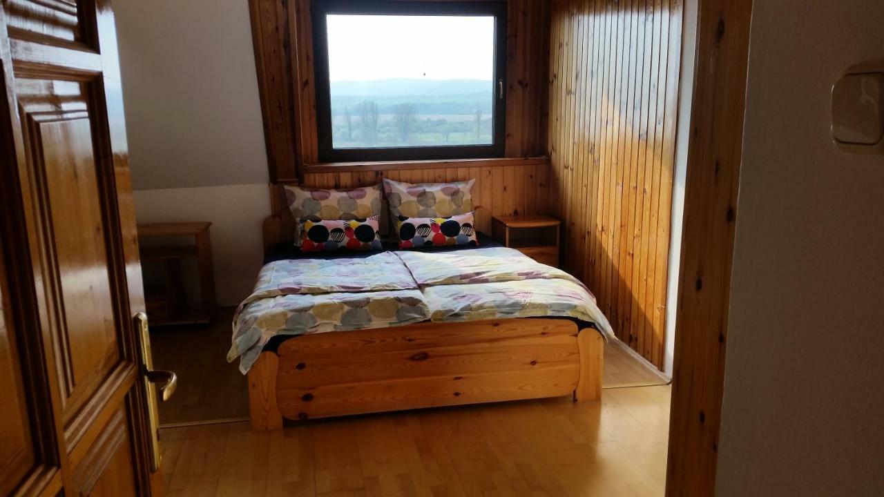 Classy Panorama Apartman Тихань Экстерьер фото